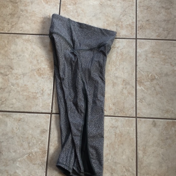 Lululemon cropped leggings - Picture 4 of 5